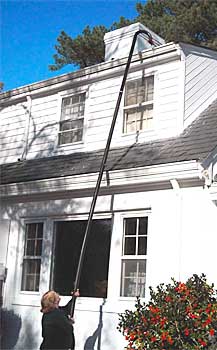 Gutter Clutter Buster Attachment Connects to a Shop Vac or Wet/Dry Vacuum to Blow/Suck Leaves from Gutter Without Having to Climb Up on Roof